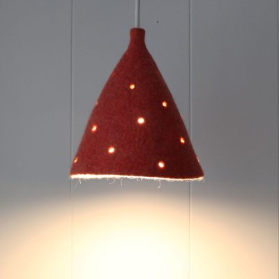 lámpara lampshade lamp pantalla iluminación hogar sostenible lana fieltro hecho a mano interiorismo
